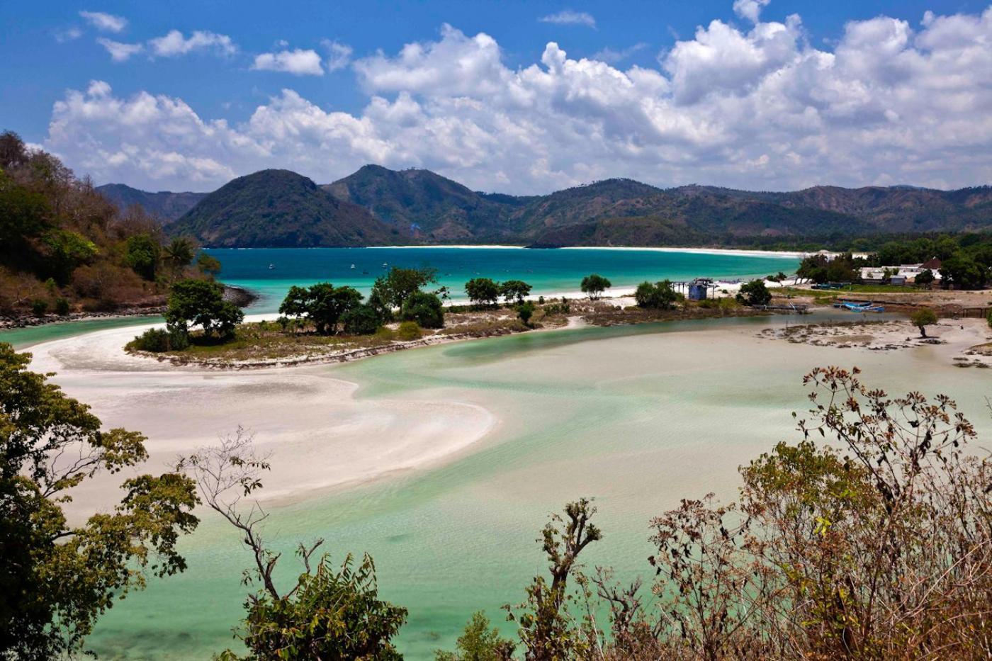 Dunia Lombok - Villas With Ocean View سيلونغ بيلاناك المظهر الخارجي الصورة
